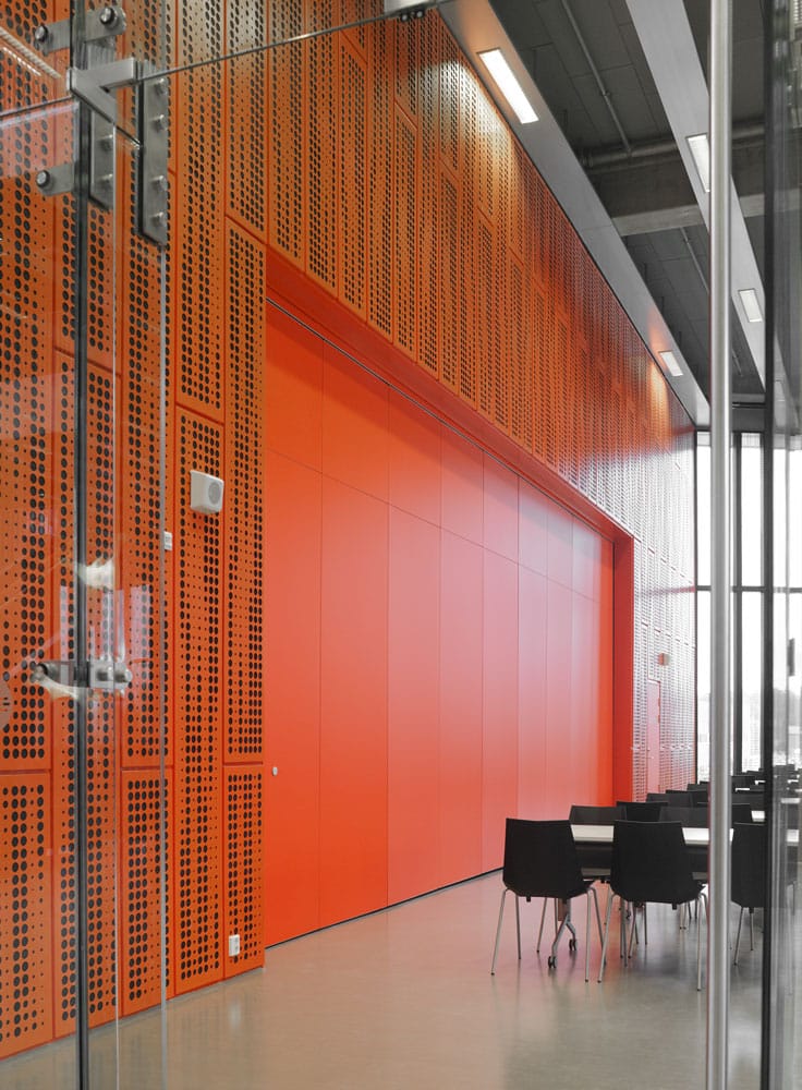 קיר אש - תמונה 4