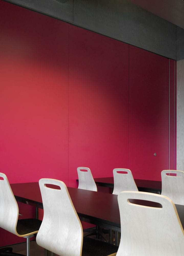 קיר אש - תמונה 5